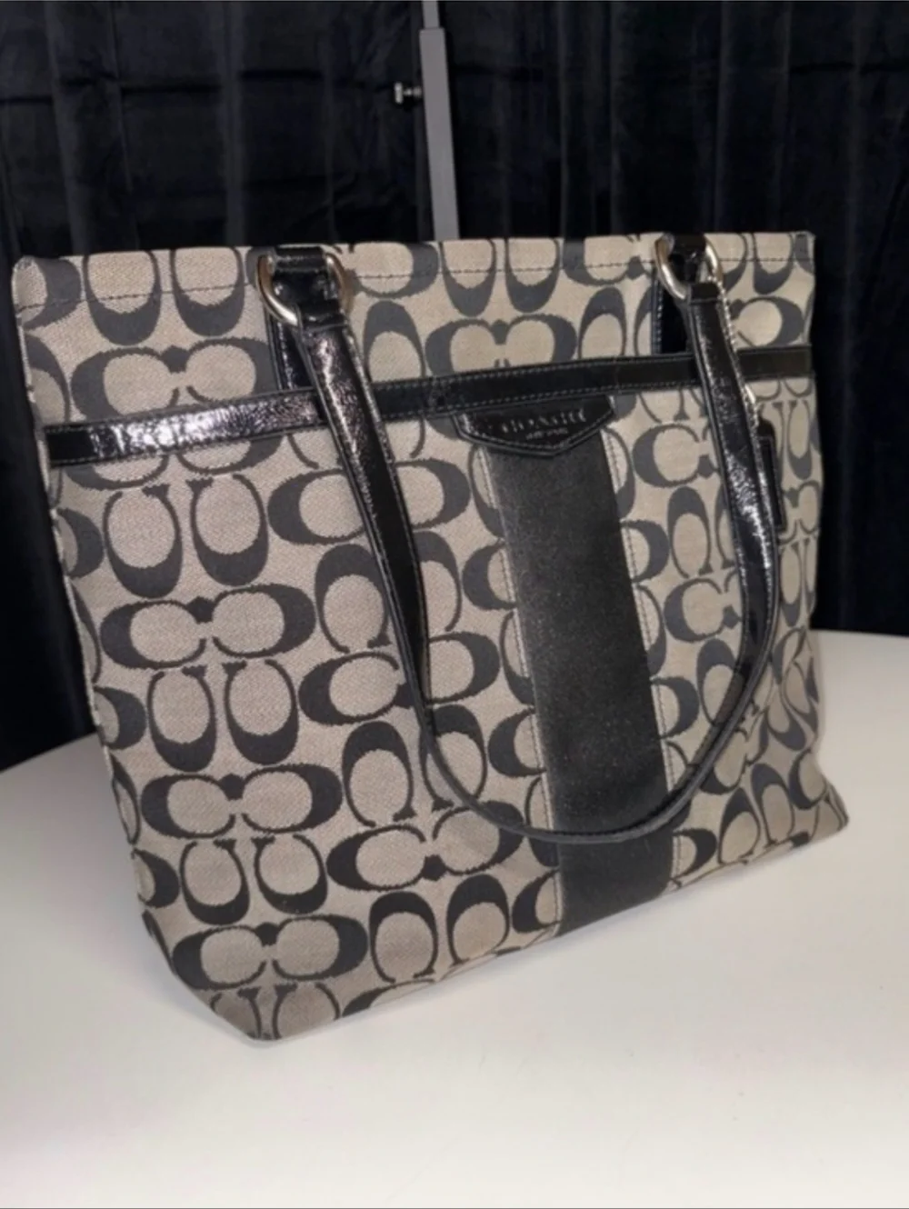 Coach Signature Canvas Tote - Black PatentLeather Trim EUC - Picture 2 of 8